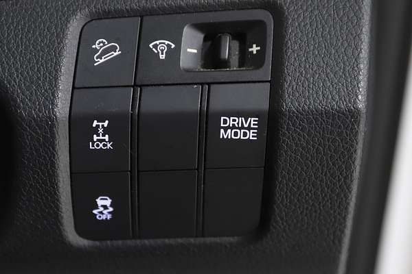 2017 Hyundai Santa Fe Active DM3 Series II