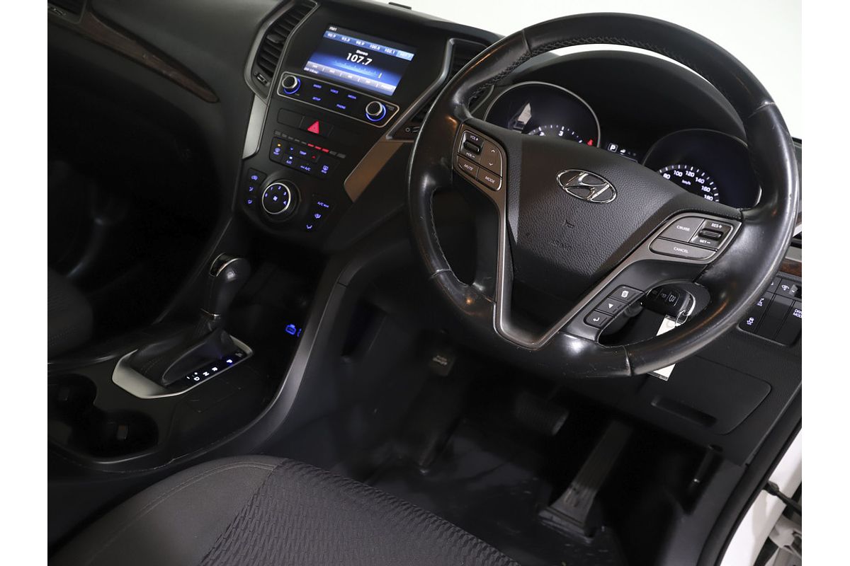 2017 Hyundai Santa Fe Active DM3 Series II