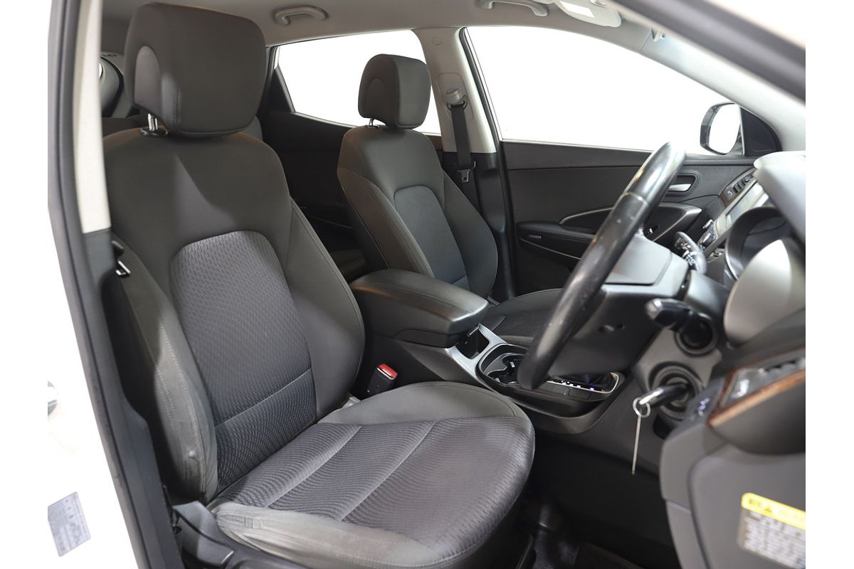2017 Hyundai Santa Fe Active DM3 Series II