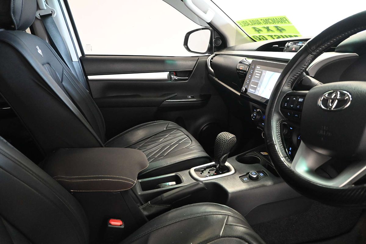 2024 Toyota Hilux SR5 48V GUN126R 4X4
