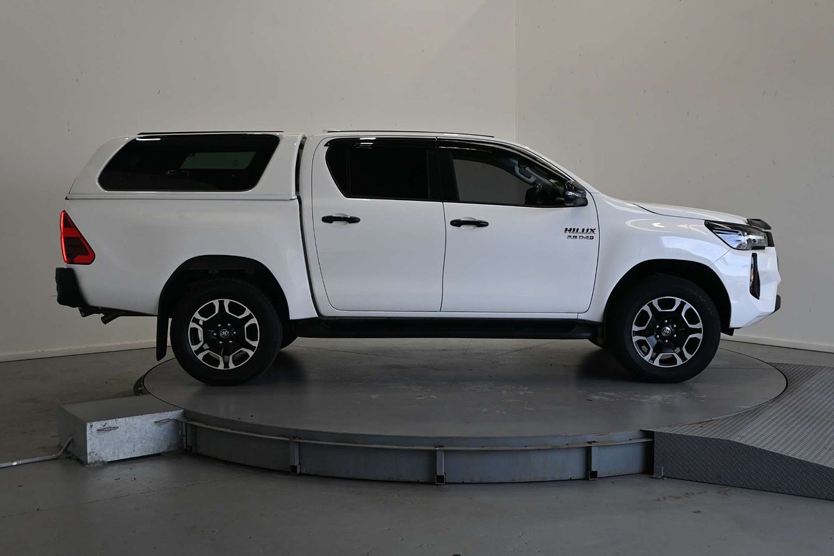 2024 Toyota Hilux SR5 48V GUN126R 4X4