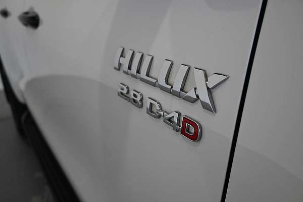 2024 Toyota Hilux SR5 48V GUN126R 4X4