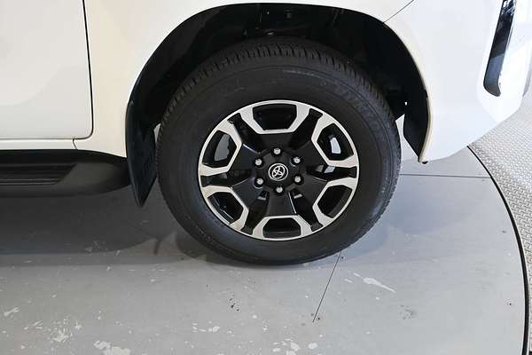 2024 Toyota Hilux SR5 48V GUN126R 4X4