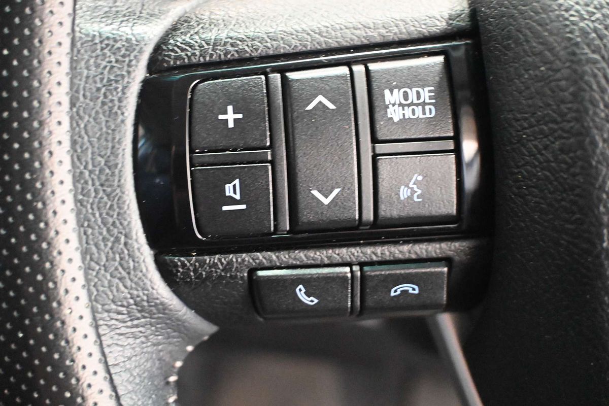 2024 Toyota Hilux SR5 48V GUN126R 4X4