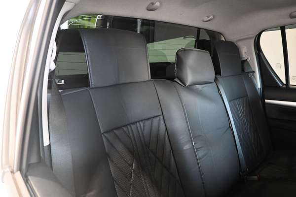 2024 Toyota Hilux SR5 48V GUN126R 4X4