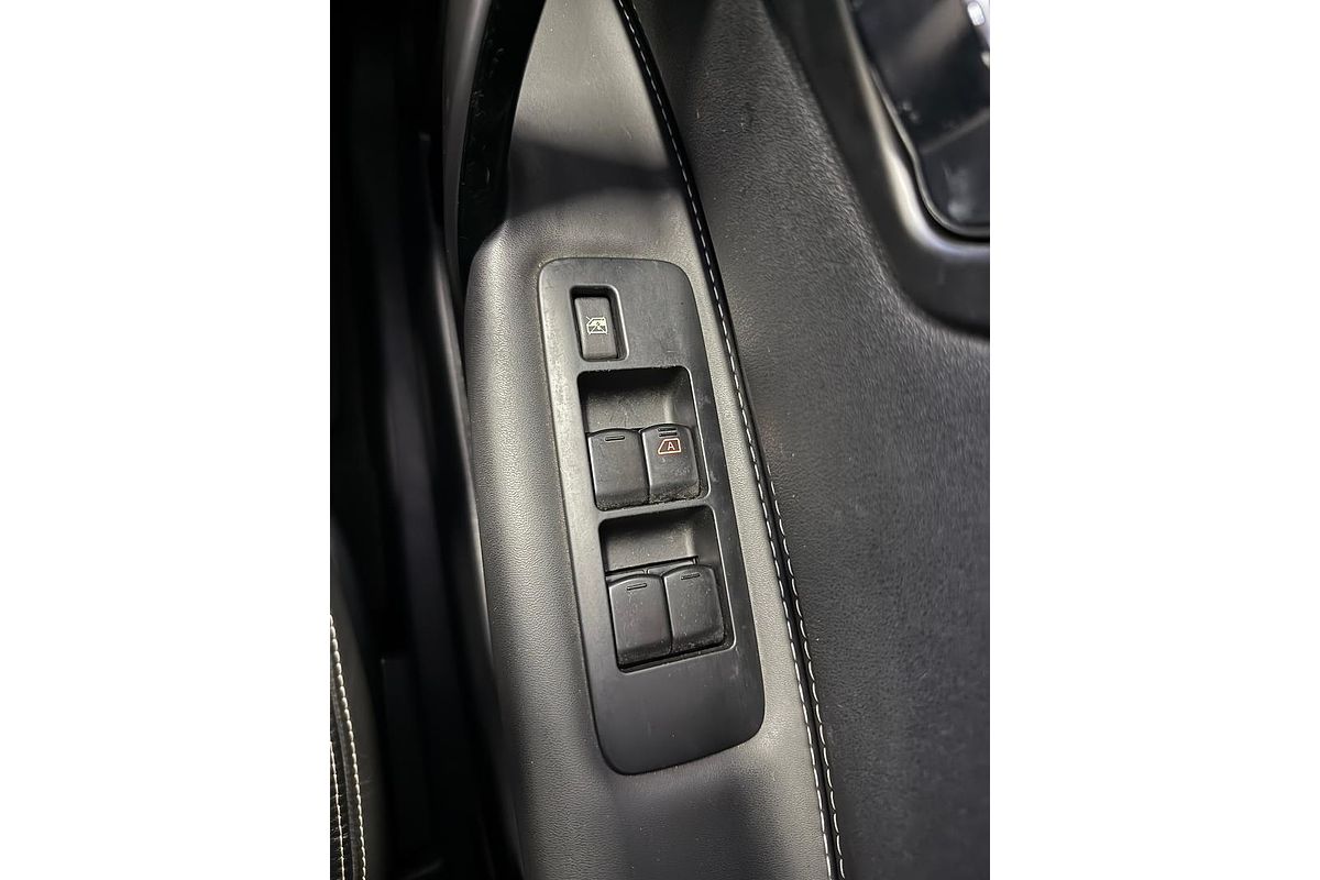 2013 Nissan Dualis Ti-L J10 Series 4