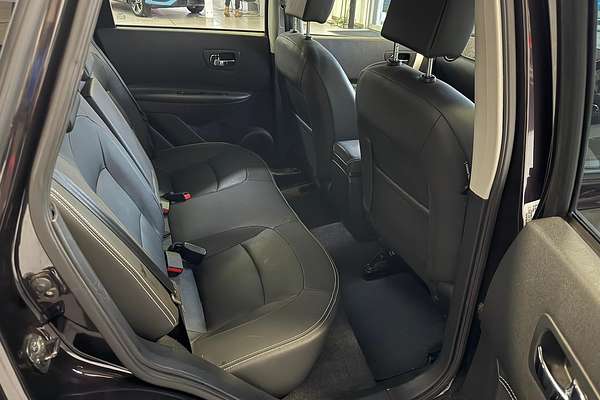 2013 Nissan Dualis Ti-L J10 Series 4