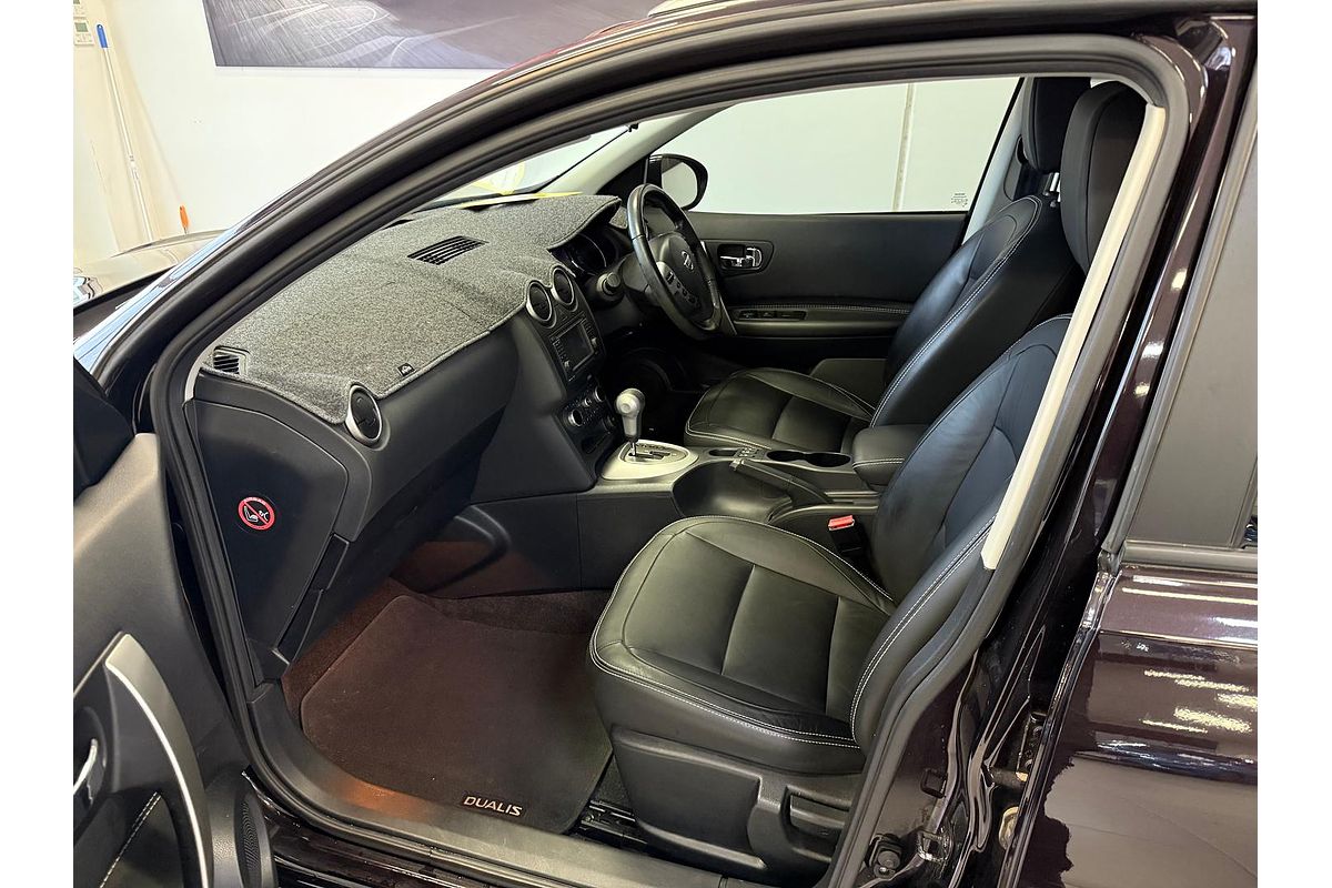 2013 Nissan Dualis Ti-L J10 Series 4