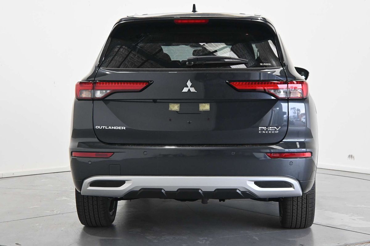 2025 Mitsubishi Outlander PHEV Exceed ZM