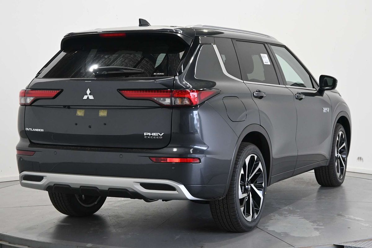 2025 Mitsubishi Outlander PHEV Exceed ZM