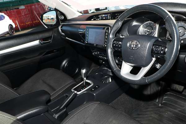 2022 Toyota Hilux SR5 GUN126R 4X4