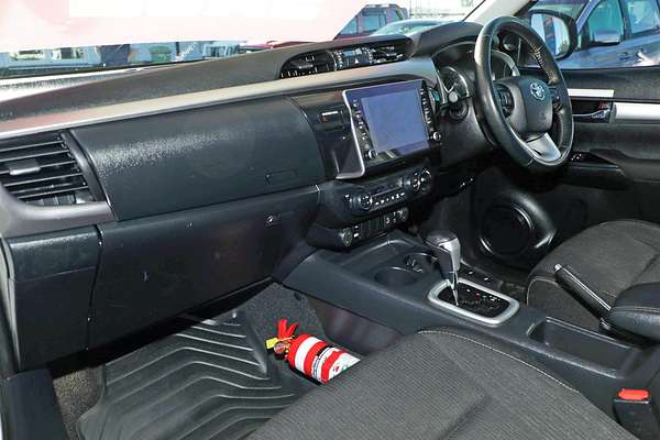 2022 Toyota Hilux SR5 GUN126R 4X4