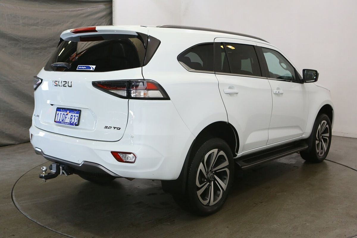 2021 Isuzu MU-X LS-T