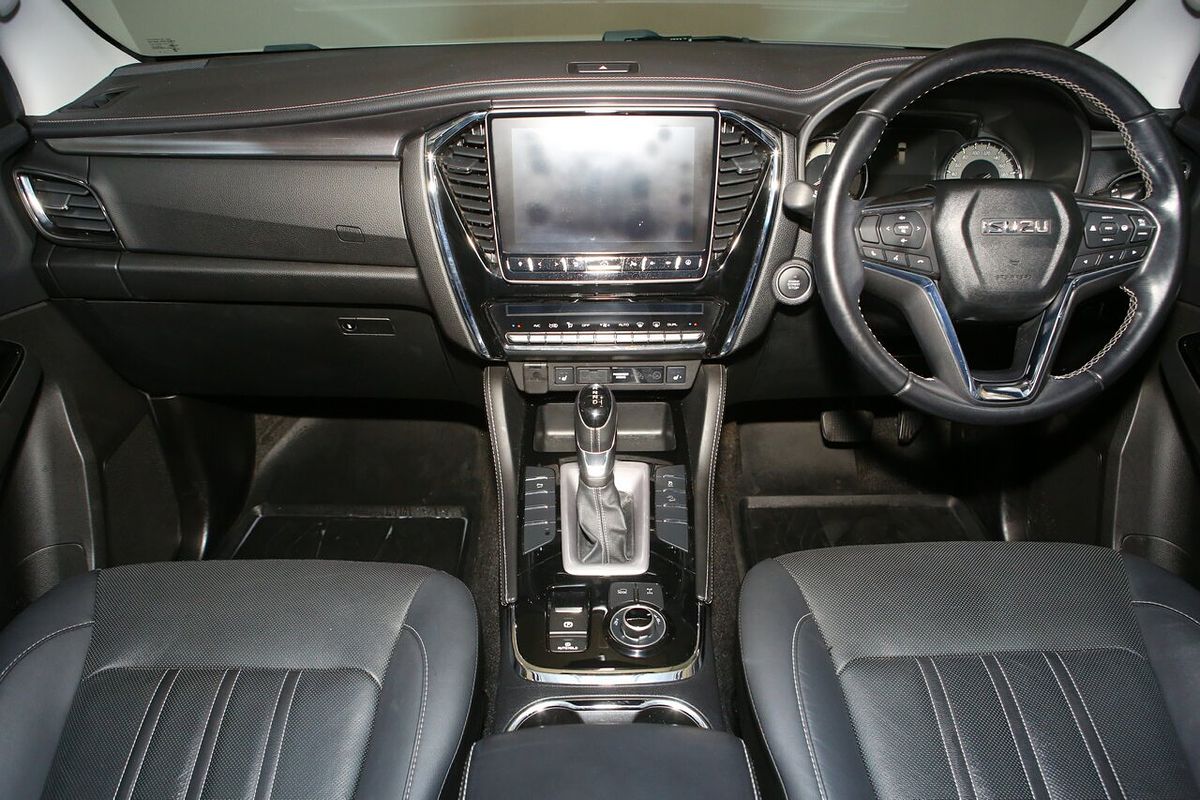 2021 Isuzu MU-X LS-T