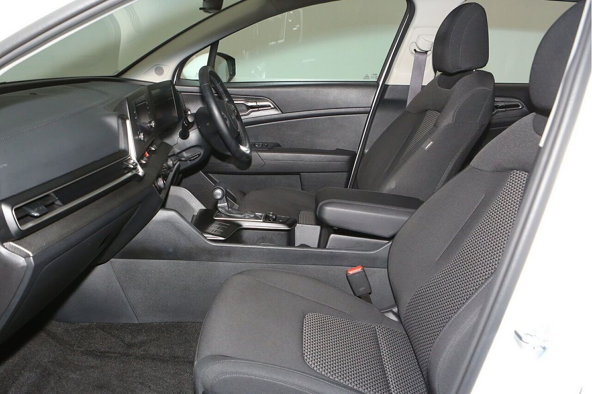 2024 Kia Sportage S NQ5