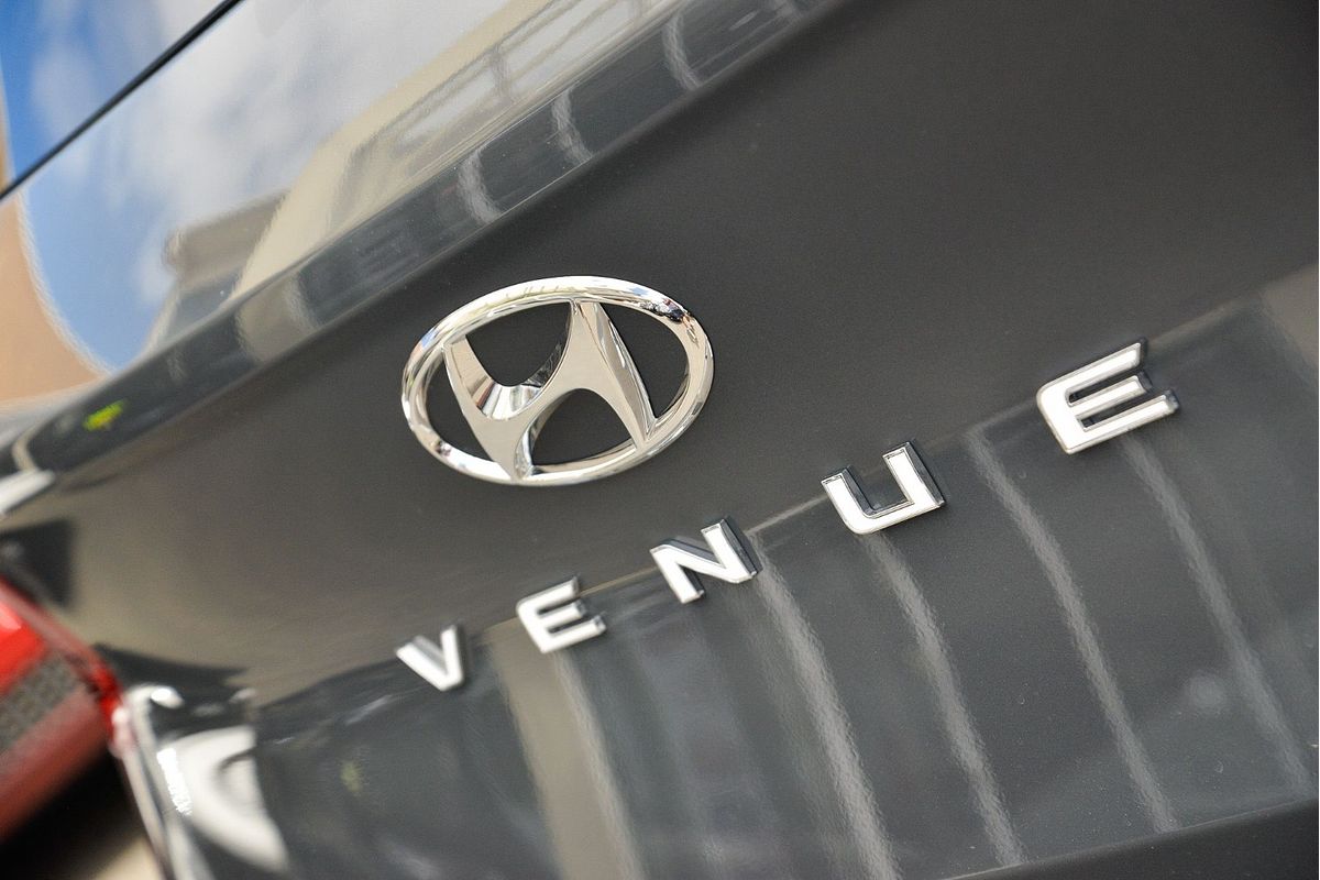 2025 Hyundai Venue Active QX.V5