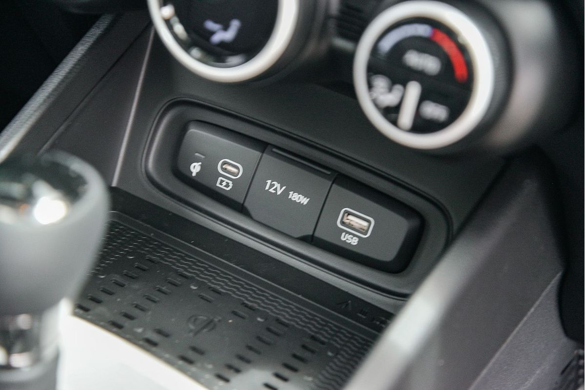2025 Hyundai Venue Active QX.V5