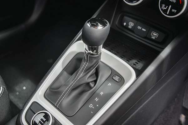 2025 Hyundai Venue Active QX.V5
