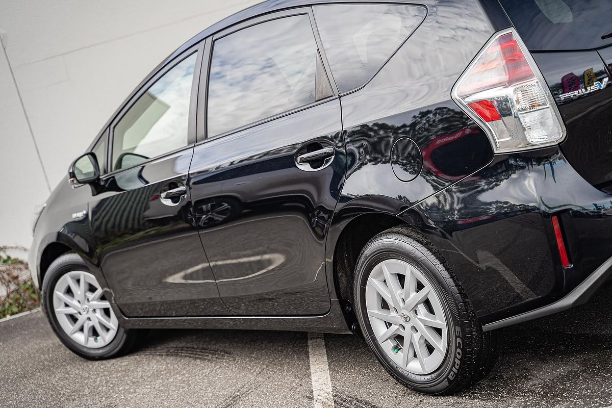 2016 Toyota Prius V i-Tech ZVW40R