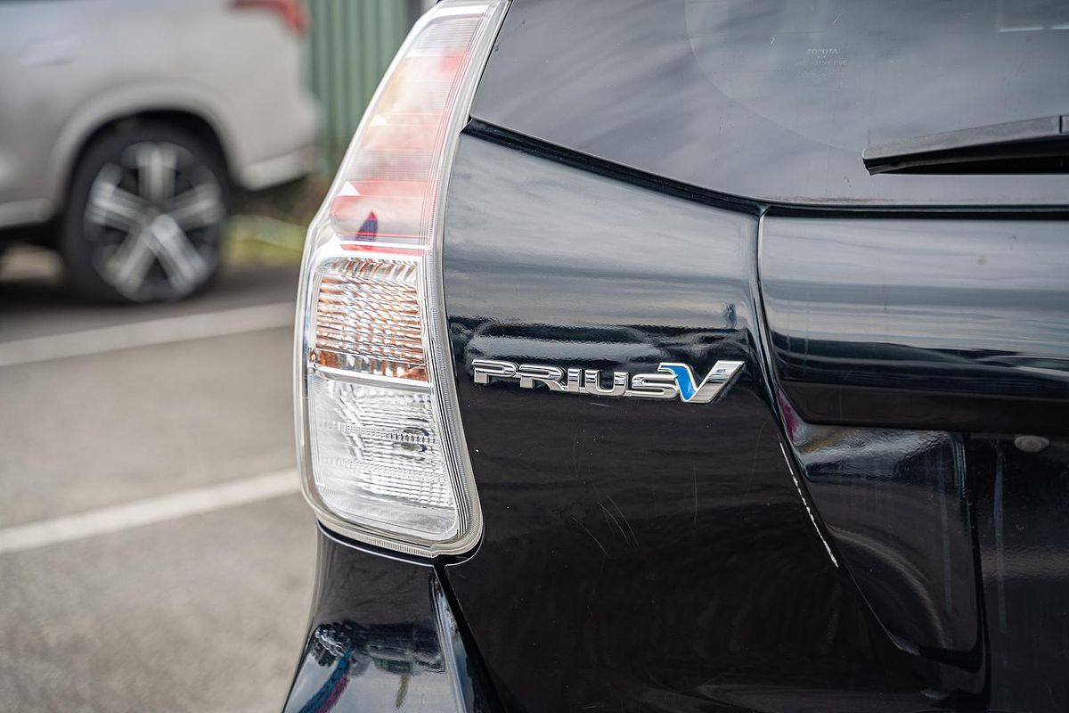 2016 Toyota Prius V i-Tech ZVW40R