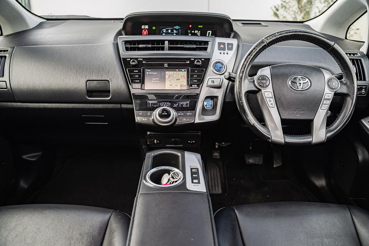 2016 Toyota Prius V i-Tech ZVW40R