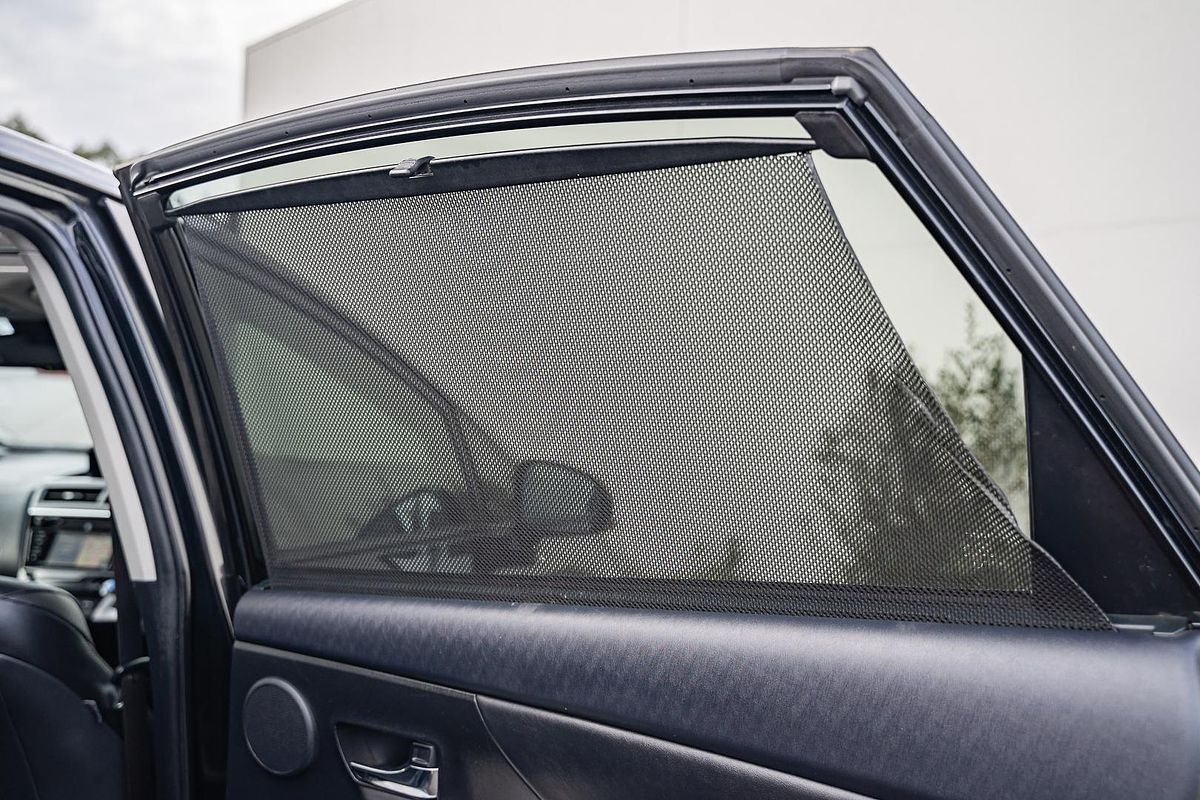 2016 Toyota Prius V i-Tech ZVW40R