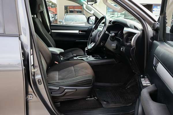 2018 Toyota Hilux SR5 GUN126R 4X4