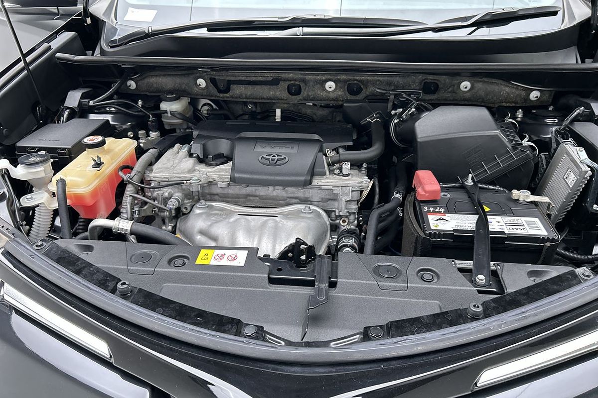 2018 Toyota RAV4 Cruiser ASA44R