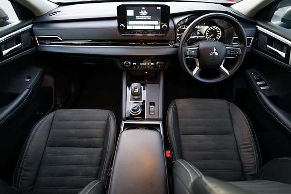 2023 Mitsubishi Outlander Aspire ZM