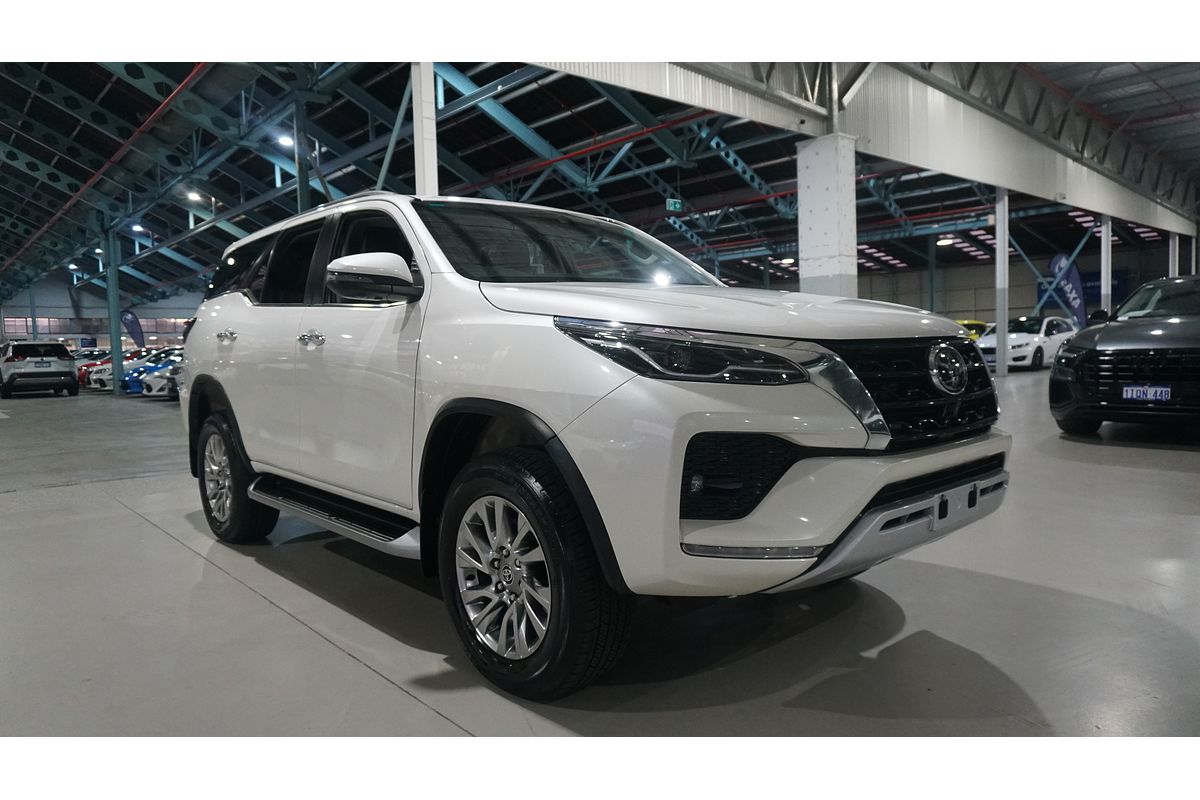2022 Toyota Fortuner Crusade GUN156R