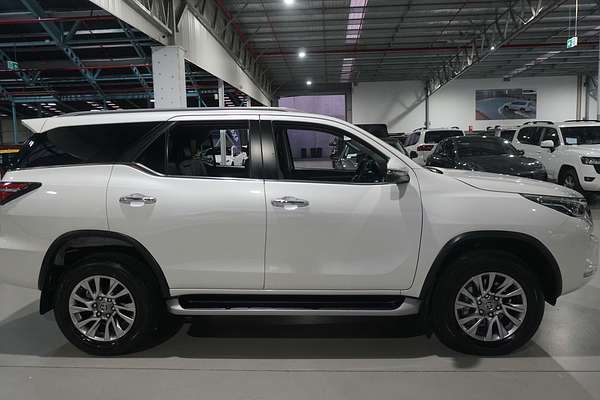 2022 Toyota Fortuner Crusade GUN156R