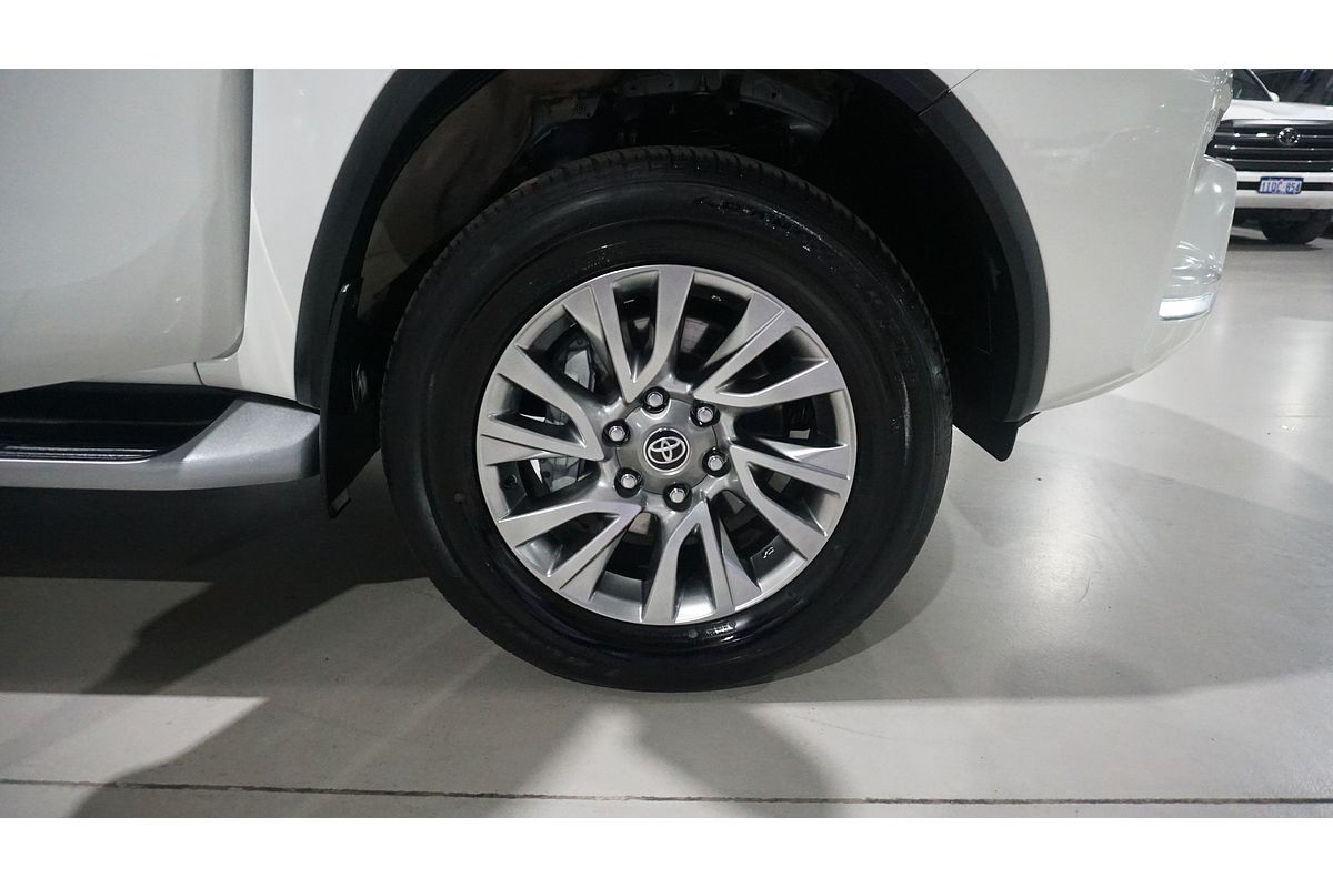 2022 Toyota Fortuner Crusade GUN156R