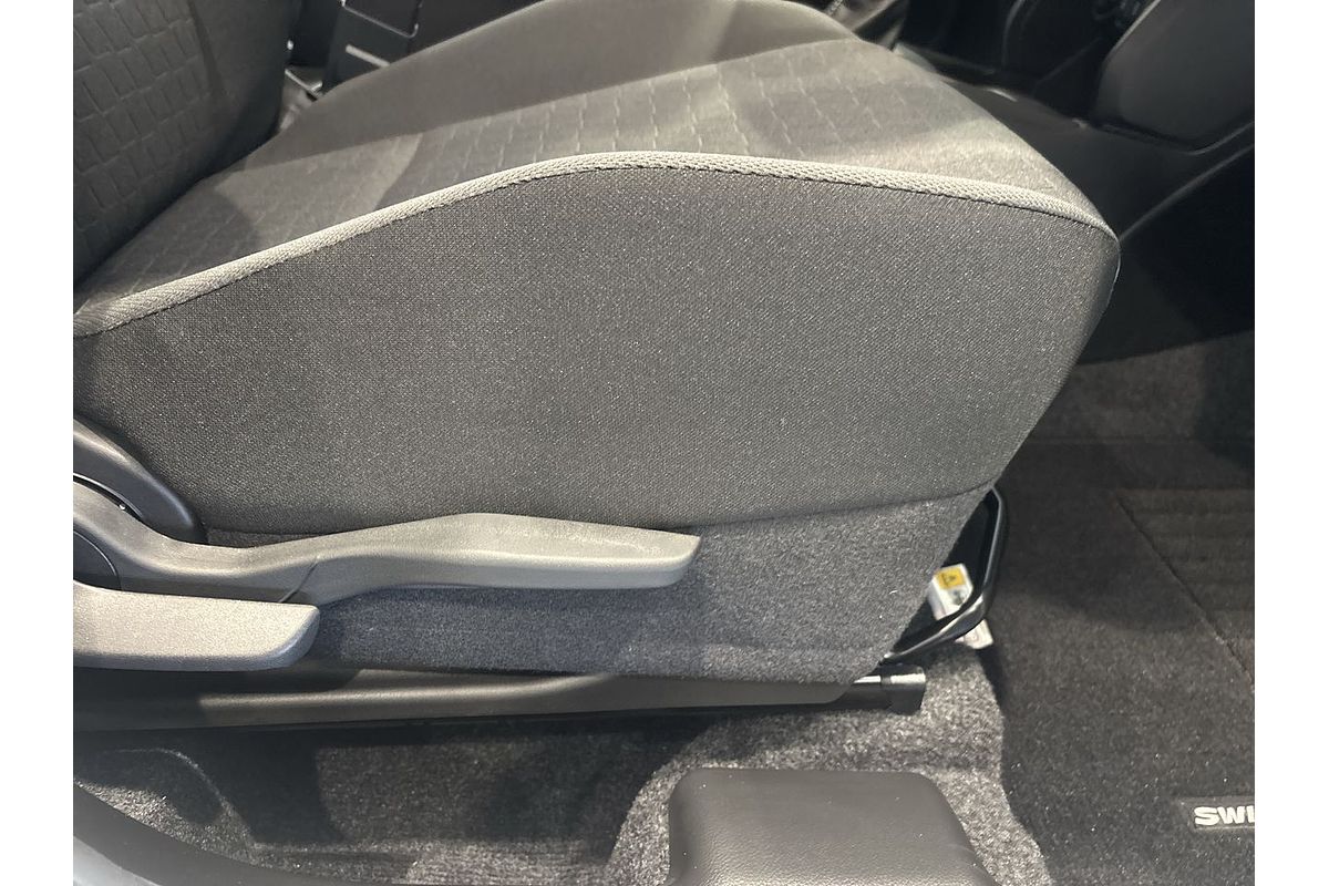 2024 Suzuki Swift Hybrid Plus UZ