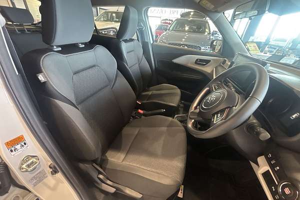 2024 Suzuki Swift Hybrid Plus UZ