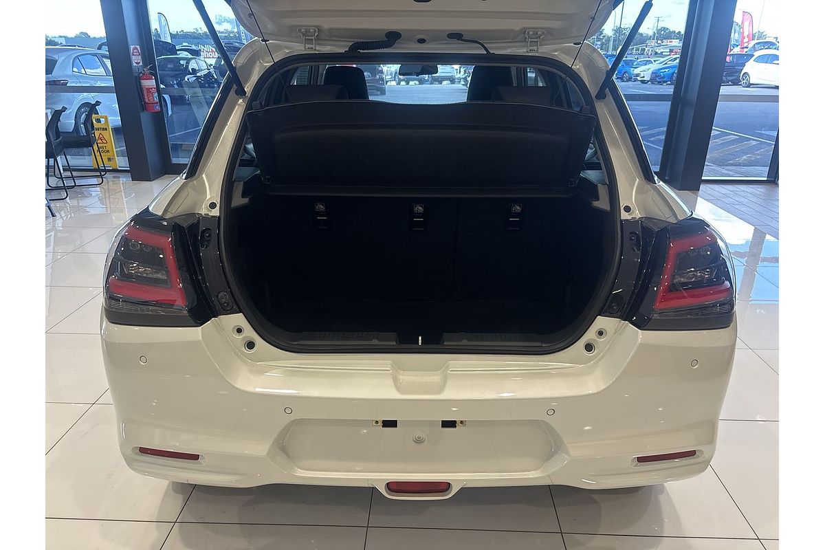 2024 Suzuki Swift Hybrid Plus UZ
