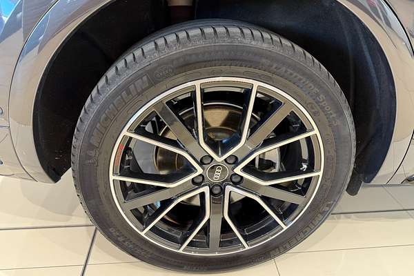 2023 Audi Q5 40 TDI FY