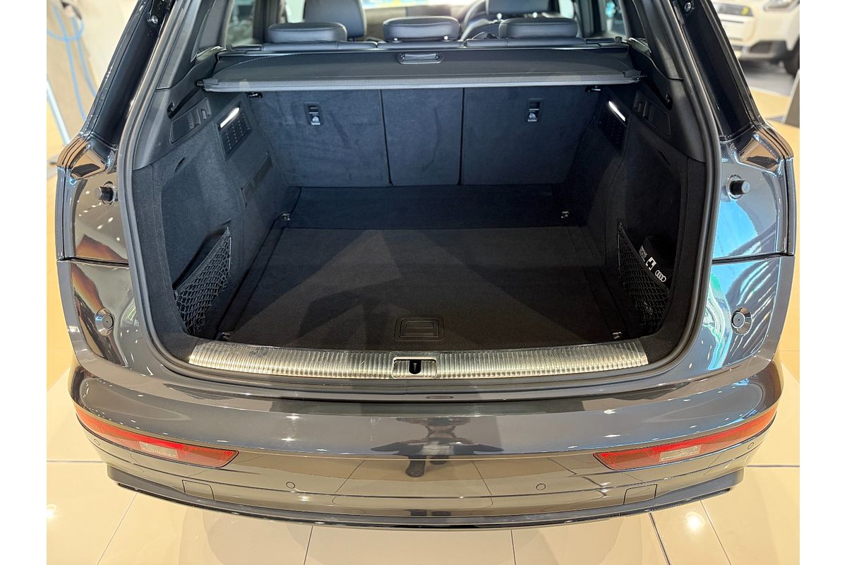 2023 Audi Q5 40 TDI FY