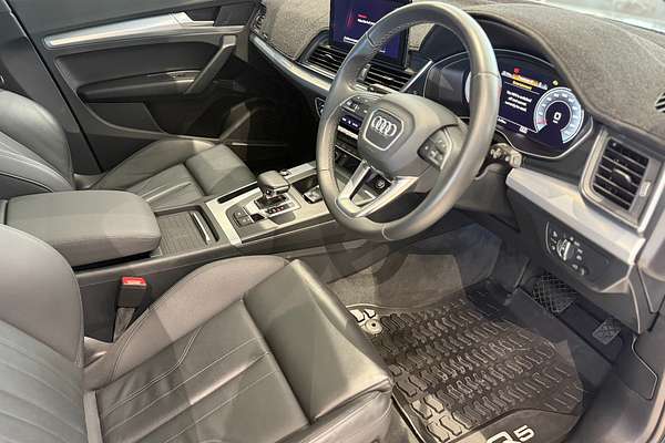 2023 Audi Q5 40 TDI FY