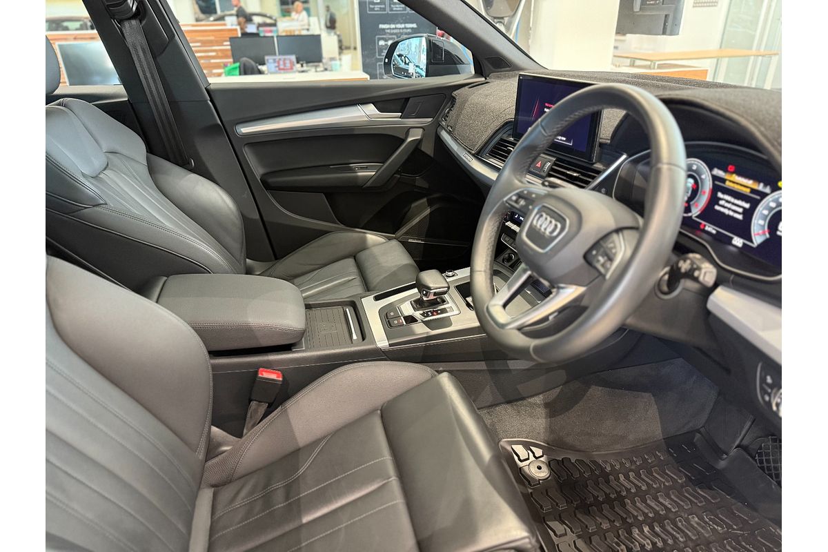 2023 Audi Q5 40 TDI FY