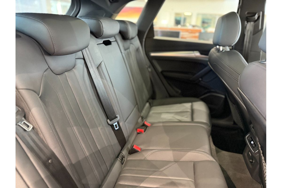 2023 Audi Q5 40 TDI FY
