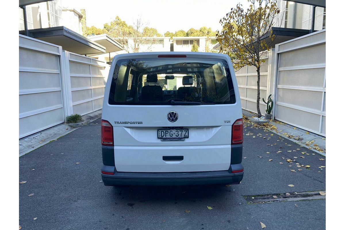 2017 Volkswagen Transporter TDI250 Runner T6 SWB