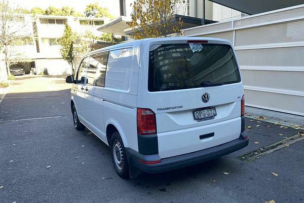 2017 Volkswagen Transporter TDI250 Runner T6 SWB