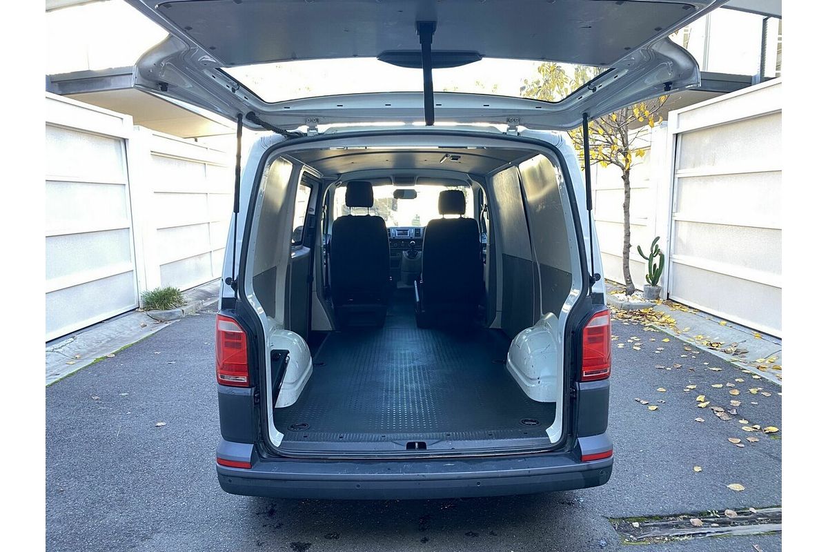 2017 Volkswagen Transporter TDI250 Runner T6 SWB