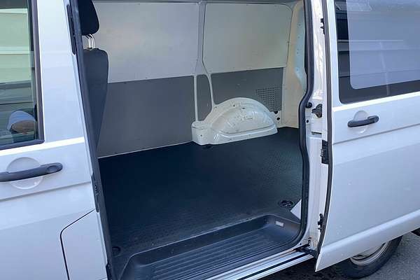 2017 Volkswagen Transporter TDI250 Runner T6 SWB