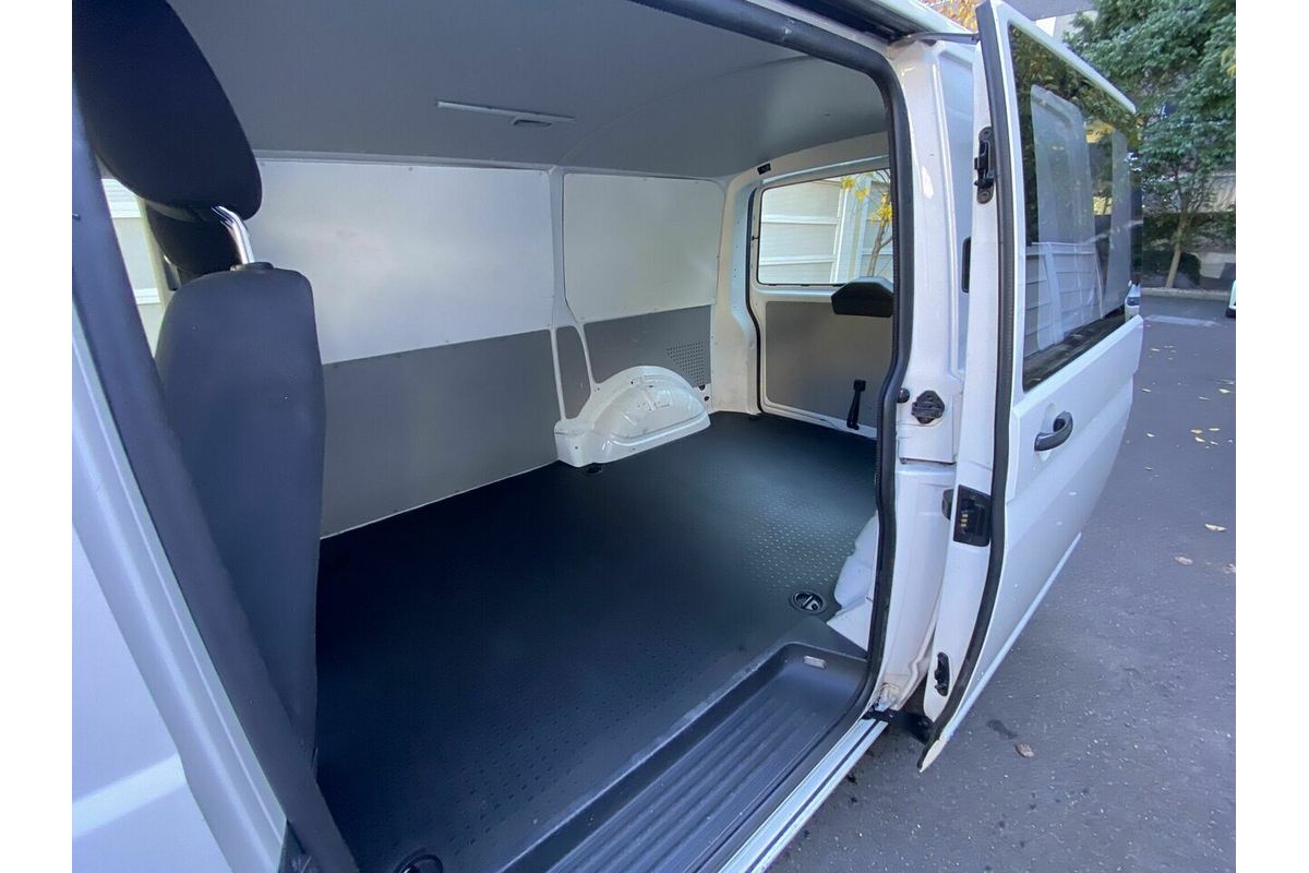 2017 Volkswagen Transporter TDI250 Runner T6 SWB