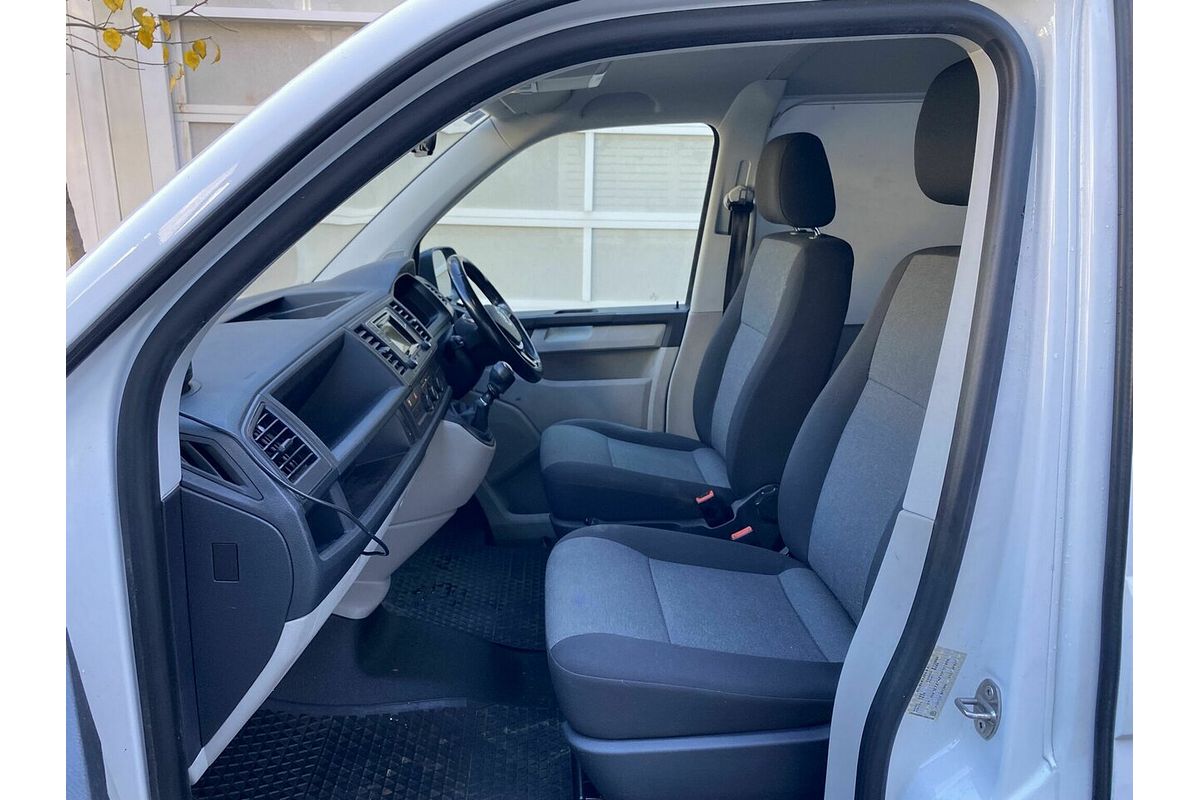 2017 Volkswagen Transporter TDI250 Runner T6 SWB