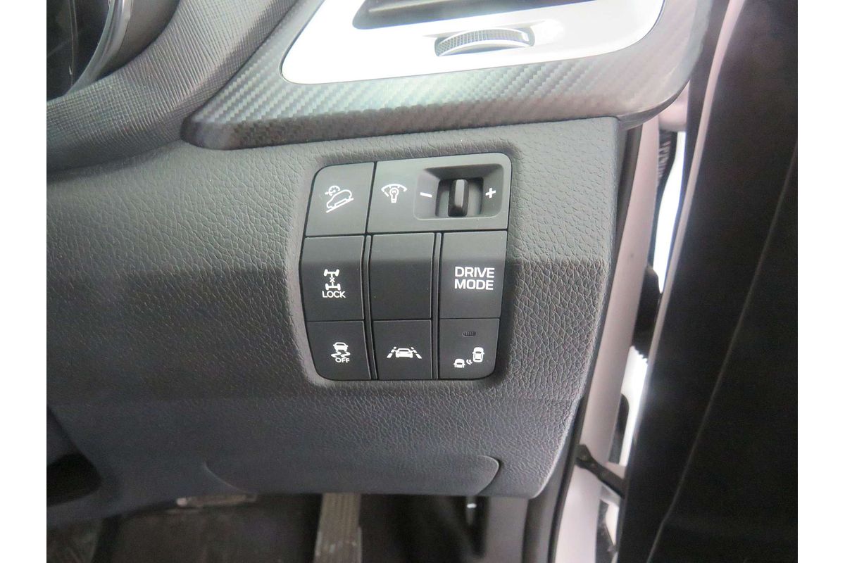 2017 Hyundai Santa Fe Highlander DM3 Series II