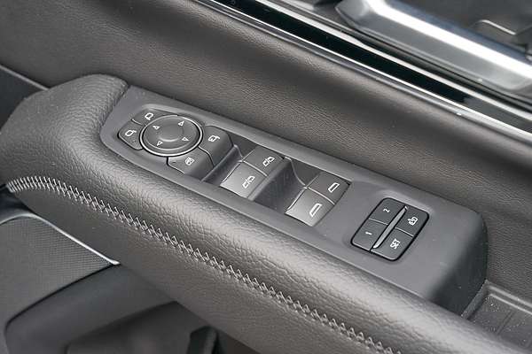 2025 GMC Yukon Denali T1