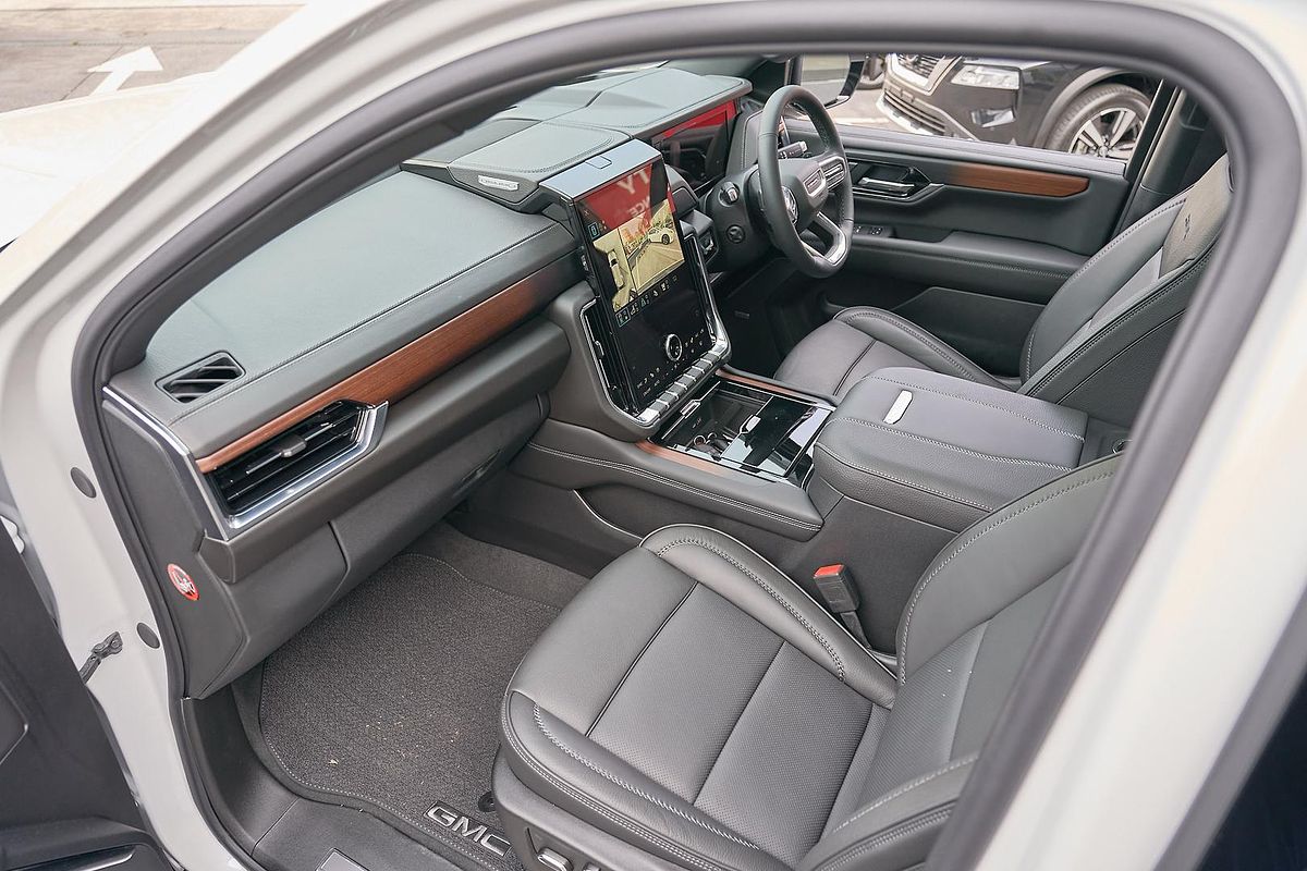2025 GMC Yukon Denali T1