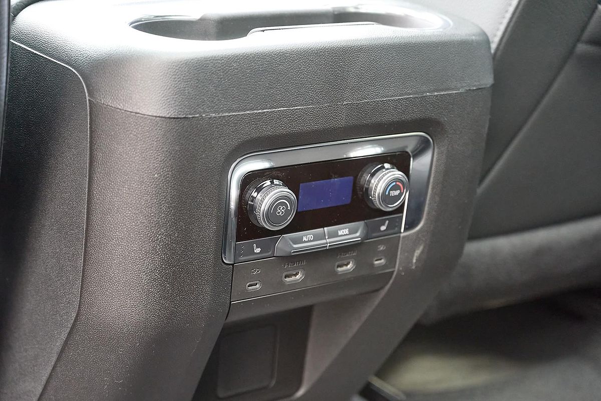 2025 GMC Yukon Denali T1